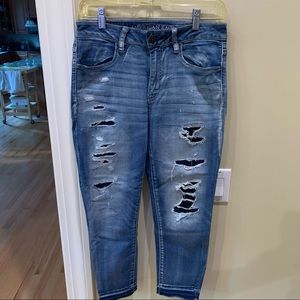 American Eagle Hi-Rise Jegging Crop Mom Jeans